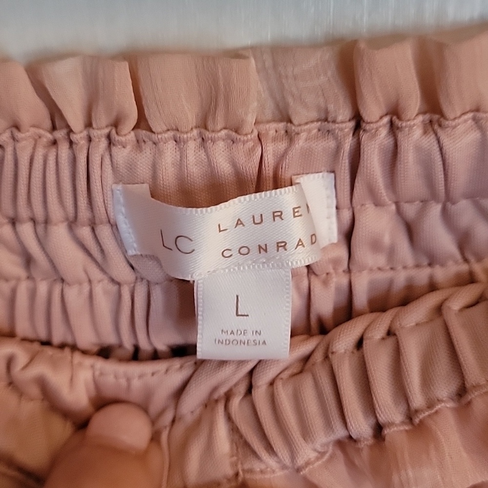 Beautiful Lauren Conrad skirt, women's large. Salmon colored. - Picture 3 of 9